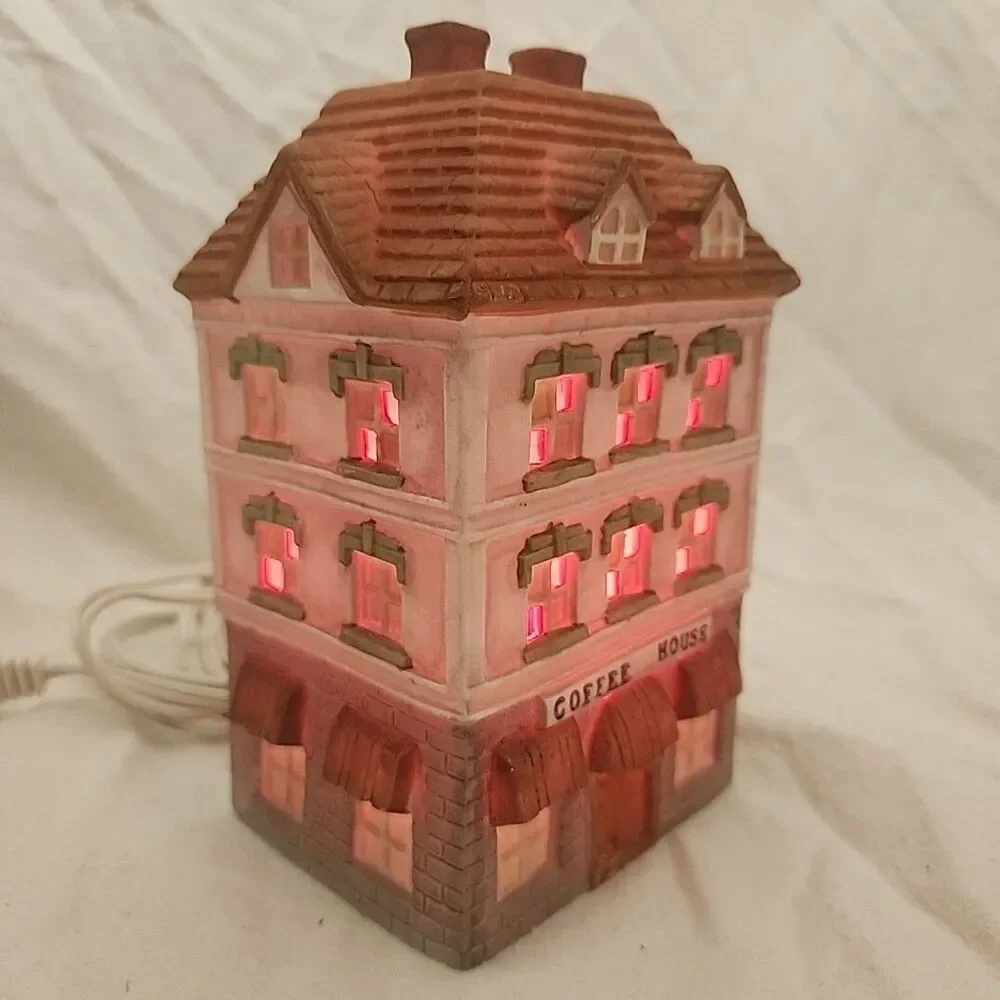 House Dickinson's Christmas Village Coffee Porcelain Electric Illuminted OLD